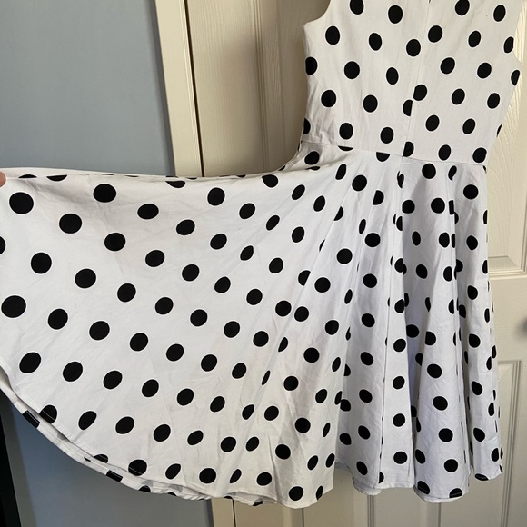 🎉 2/$20 🎉 BNWOT - polka dot swing dress - Picture 5 of 6